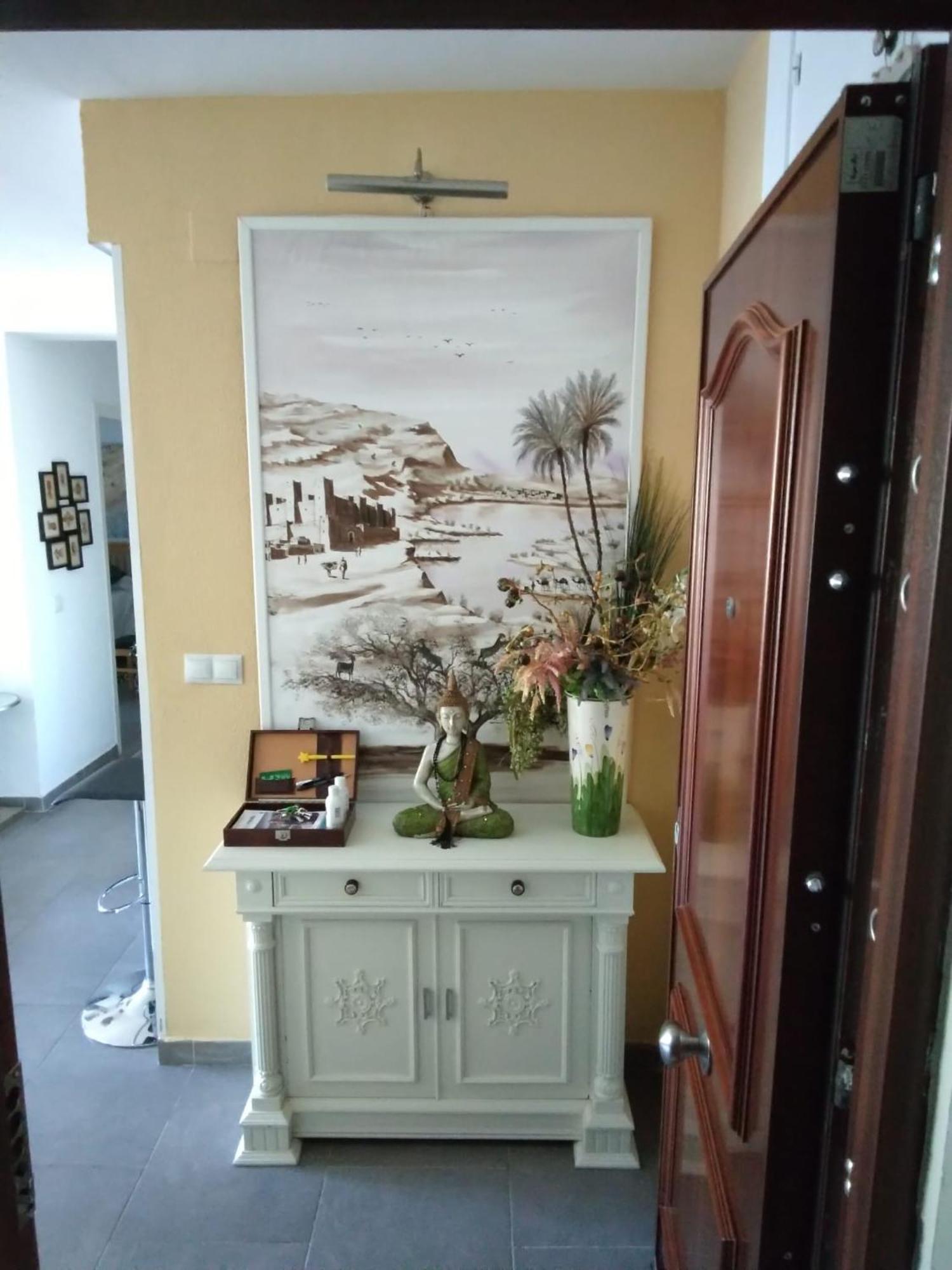 Alojamiento Tahri Torremolinos Ngoại thất bức ảnh