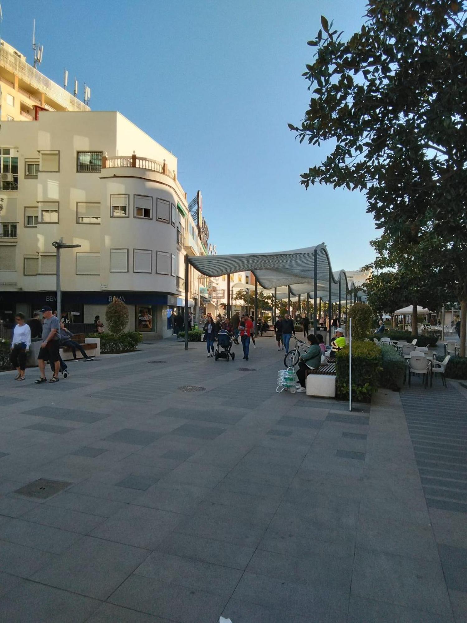 Alojamiento Tahri Torremolinos Ngoại thất bức ảnh